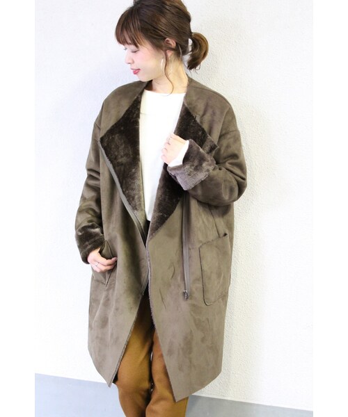 JOURNAL STANDARD（ジャーナルスタンダード）の「《予約》フェイクムートンノーカラーコート◆（ジャケット/アウター・ブラック/ベージュ/カーキ・S/M）」の3枚目の写真