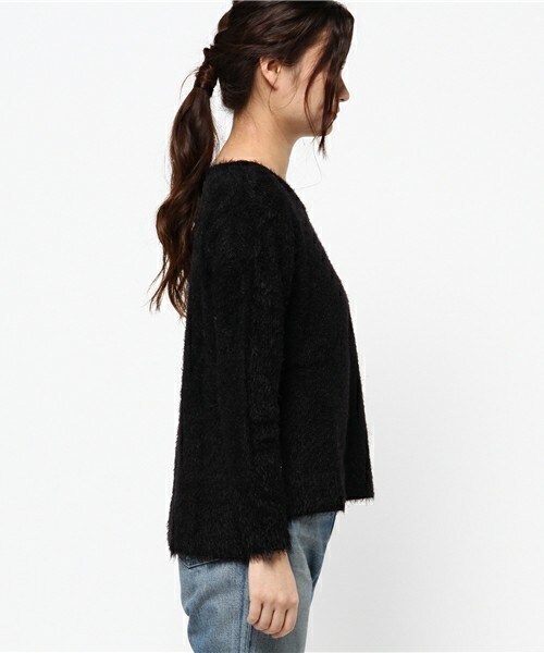 actuel（アクチュエル）の「シャギーサイドスリットP/O（ニット/セーター・レディース・オフホワイト/ブラック/ライトグレー/ピンク・FREE）」の6枚目の写真