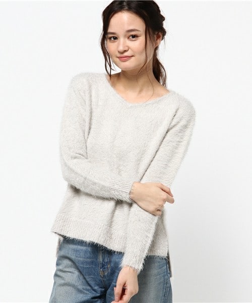 actuel（アクチュエル）の「シャギーサイドスリットP/O（ニット/セーター・レディース・オフホワイト/ブラック/ライトグレー/ピンク・FREE）」の4枚目の写真