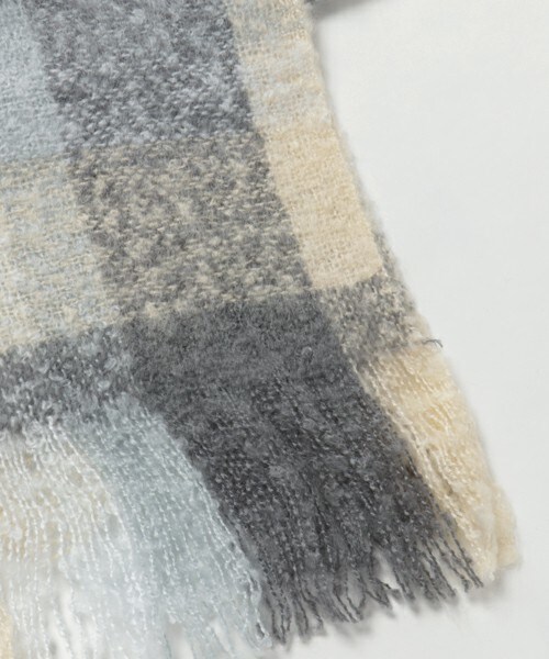 archives（アルシーヴ）の「ナチュラルカラーふわもこチェックストール（ストール/ショール・レディース・ブルー/ピンク・MEDIUM）」の3枚目の写真