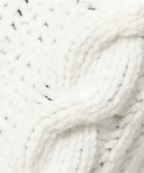 archives（アルシーヴ）の「モールヤーンケーブルニットプルオーバー（ニット/セーター・レディース・オフホワイト/サックスブルー/ピンク・MEDIUM）」の10枚目の写真