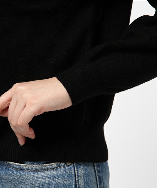 archives（アルシーヴ）の「ニット肩紐プルオーバー（ニット/セーター・レディース・オフホワイト/ブラック/ピンク・MEDIUM）」の8枚目の写真