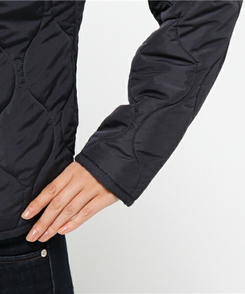 archives（アルシーヴ）の「キルティングジャケット（ブルゾン・レディース・カーキ/ネイビー・MEDIUM）」の7枚目の写真