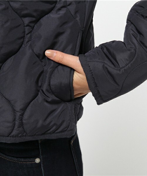 archives（アルシーヴ）の「キルティングジャケット（ブルゾン・レディース・カーキ/ネイビー・MEDIUM）」の8枚目の写真