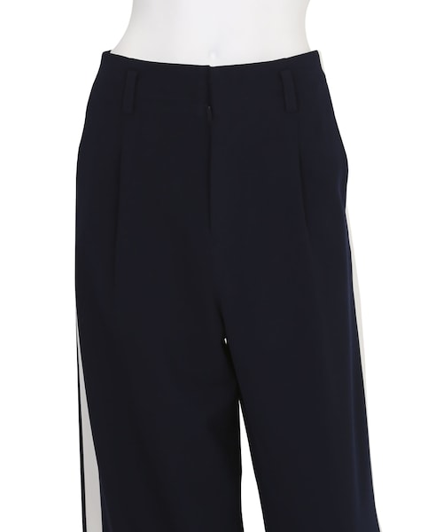 Ungrid（アングリッド）の「スリットラインパンツ（パンツ・レディース・ネイビー/キャメル）」の9枚目の写真