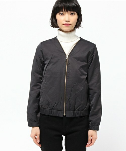 actuel（アクチュエル）の「CNミリタリーVブルゾン（ブルゾン・レディース・ブラック/カーキ・FREE）」の3枚目の写真