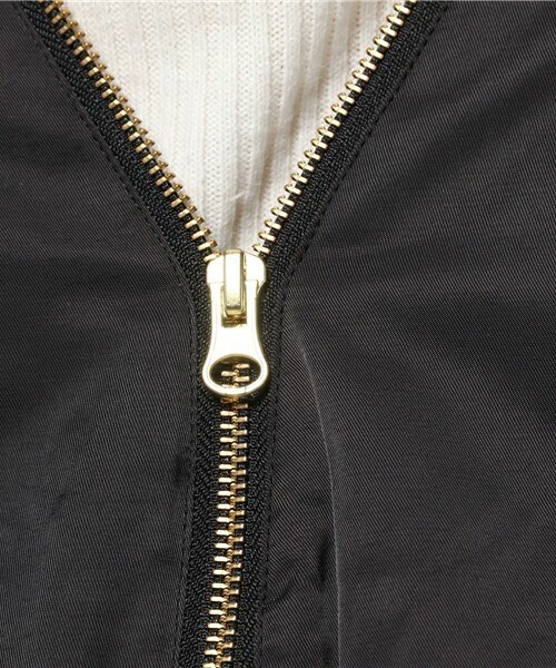 actuel（アクチュエル）の「CNミリタリーVブルゾン（ブルゾン・レディース・ブラック/カーキ・FREE）」の10枚目の写真