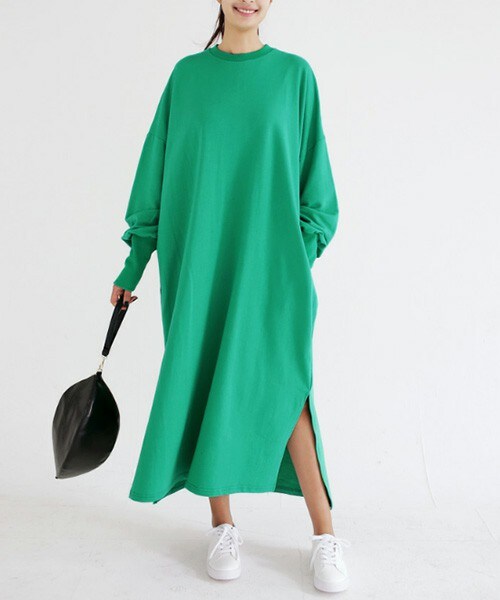 DHOLIC（ディーホリック）の「2TYPEオーバーシルエットスリットマキシワンピース（ワンピース・レディース・ストライプ/ブラック/グリーン/ブラウン・FREE）」の4枚目の写真