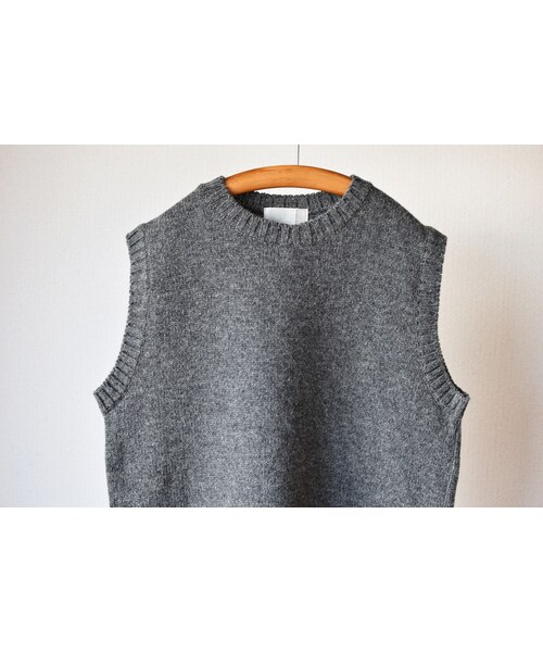 STORES.jp（ストアーズドットジェーピー）の「Soglia  LANDNOAH  WOOL VEST GRY ラドナークルーネックベスト グレー（ニット/セーター・メンズ・その他）」の8枚目の写真