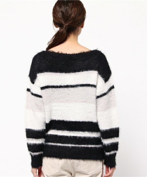 archives（アルシーヴ）の「テンタッチマルチボーダープルオーバー（ニット/セーター・レディース・オフホワイト/ブラック/グレー・MEDIUM）」の6枚目の写真