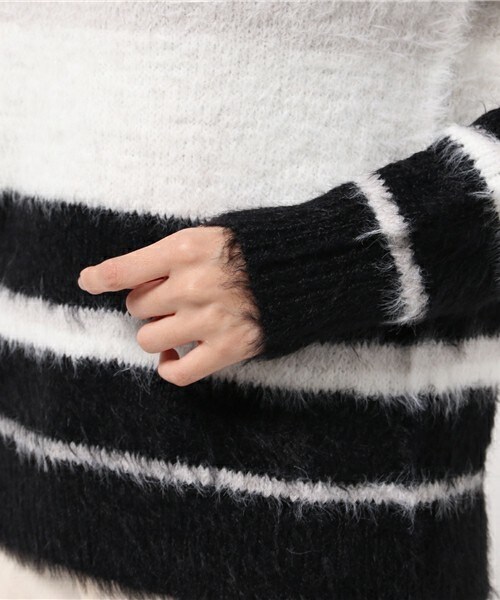 archives（アルシーヴ）の「テンタッチマルチボーダープルオーバー（ニット/セーター・レディース・オフホワイト/ブラック/グレー・MEDIUM）」の8枚目の写真