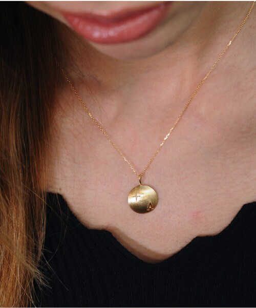 pinacoteca(ピナコテーカ)の「ピナコテーカ 672 フルムーン 満月 イニシャル チャーム(チャーム・レディース・ゴールド・Free)」の3枚目の写真