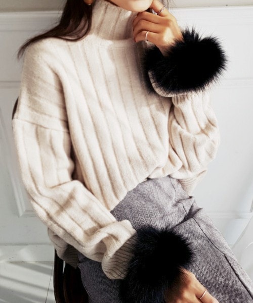 DHOLIC（ディーホリック）の「フォックスファーカフス（バングル/リストバンド・レディース・ライトグレー/ブラックグレー/ブラック・FREE）」の2枚目の写真