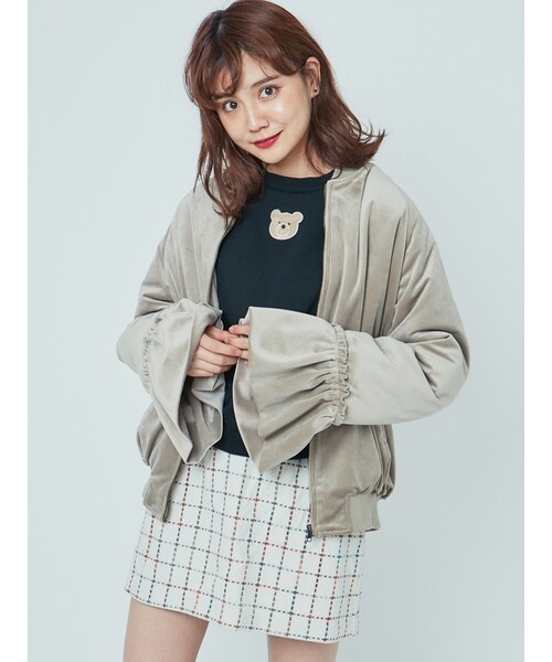 merry jenny(メリージェニー)の「フリルベロアブルゾン(ジャケット/アウター・レディース・ブラック/ワイン/ベージュ・F)」の8枚目の写真