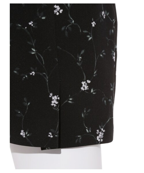 SNIDEL(スナイデル)の「シンプルショートパンツ(ショートパンツ・レディース・PBEG/BLK/FLOWER・0/1)」の10枚目の写真