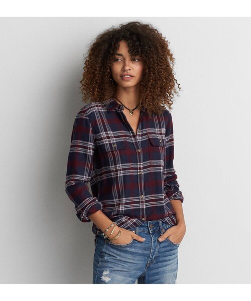 American Eagle（アメリカンイーグル）の「AEOソフトフランネルシャツ（シャツ/ブラウス・レディース・グリーン/ネイビー/レッド・XXS/XS/S/M/L/XL）」の2枚目の写真