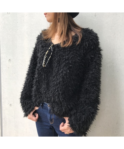 copine（コピン）の「★再入荷★新色追加！大人可愛いふわふわフェイクファーVネックプルオーバー（7color）（ニット/セーター・レディース・その他）」の2枚目の写真