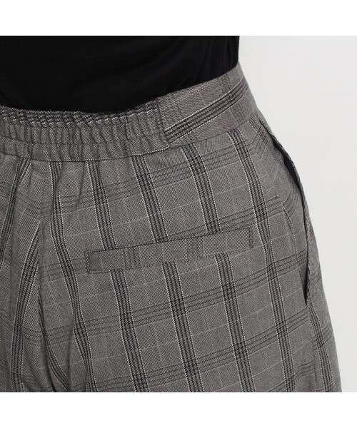 OZOC(オゾック)の「起毛ワイドタックパンツ(パンツ・レディース・グレー/ブラック/ベージュ系・その他)」の9枚目の写真