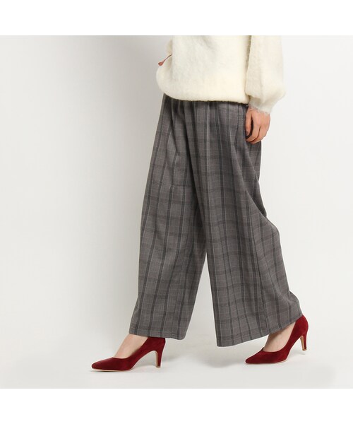 OZOC(オゾック)の「起毛ワイドタックパンツ(パンツ・レディース・グレー/ブラック/ベージュ系・その他)」の1枚目の写真