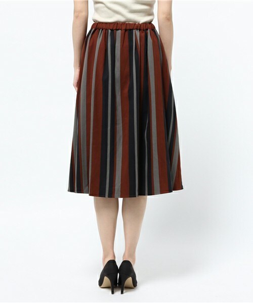 archives（アルシーヴ）の「ストライプフレアスカート（スカート・レディース・カーキ/キャメル/レッド・MEDIUM）」の6枚目の写真