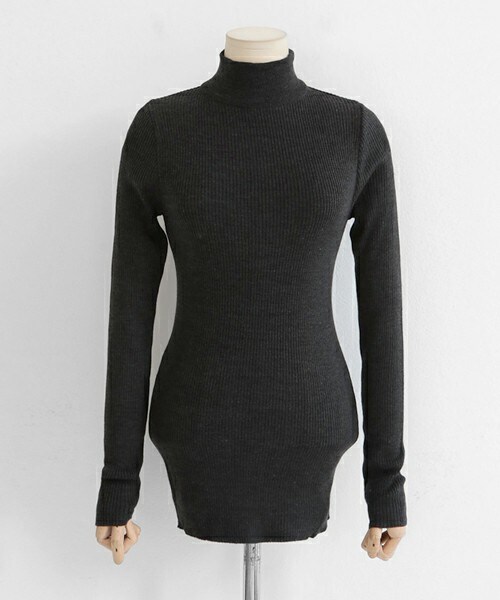 DHOLIC（ディーホリック）の「スリムフィットモックネックニットＴシャツ（ニット/セーター・レディース・ライトベージュ/ディープグレー/ブラック/ホワイトアイボリー/ワイン・FREE）」の4枚目の写真