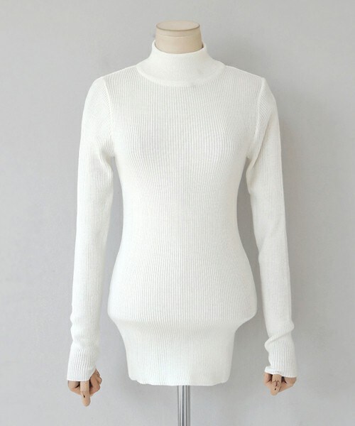 DHOLIC（ディーホリック）の「スリムフィットモックネックニットＴシャツ（ニット/セーター・レディース・ライトベージュ/ディープグレー/ブラック/ホワイトアイボリー/ワイン・FREE）」の2枚目の写真