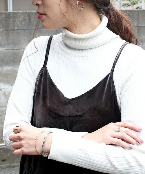 Bou Jeloud（ブージュルード）の「ベロアキャミソールワンピース（ワンピース・レディース・ダークグレー/カーキ・FREE）」の8枚目の写真