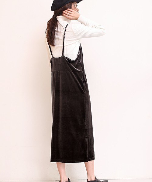 Bou Jeloud（ブージュルード）の「ベロアキャミソールワンピース（ワンピース・レディース・ダークグレー/カーキ・FREE）」の7枚目の写真