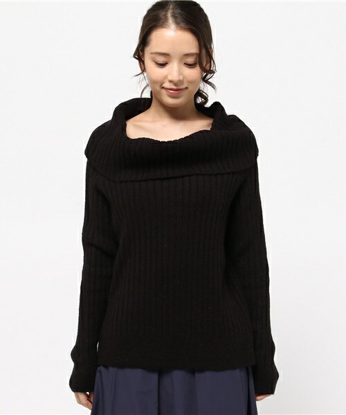 archives（アルシーヴ）の「ブークレオフタートルプルオーバー（ニット/セーター・レディース・ブラック/グレー/ピンク・MEDIUM）」の4枚目の写真