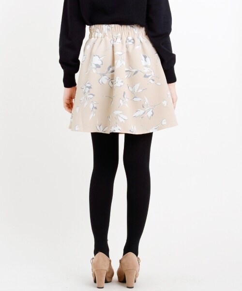 MAJESTIC LEGON(マジェスティックレゴン)の「中花柄スカパン(パンツ・レディース・アイボリー柄/ピンク柄/ネイビー柄・S/M)」の6枚目の写真