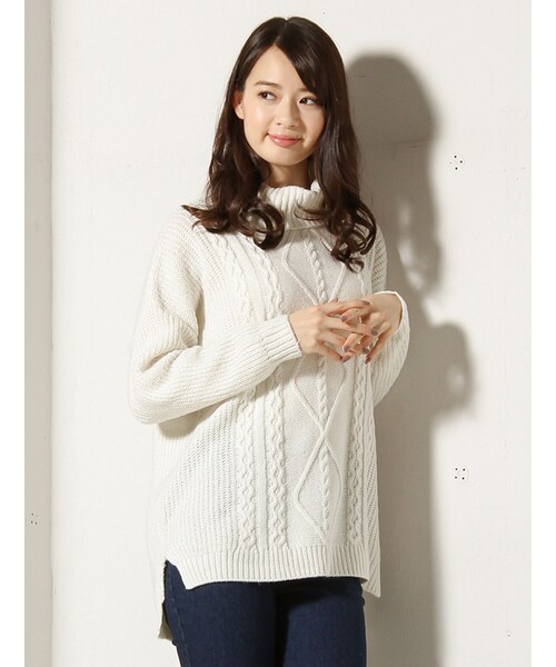 Honeys（ハニーズ）の「ケーブル編プルオーバー（ニット・セーター・レディース・アイボリー/クロＭｉｘ/アカ/グレーＭｉｘ/ベージュＭｉｘ・Ｍ/Ｌ）」の2枚目の写真