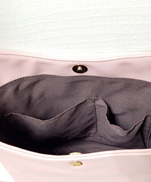 archives（アルシーヴ）の「【予約】ポーチ付きセットショルダーバッグ（ショルダーバッグ・レディース・ブラック/グレー/ピンク・MEDIUM）」の6枚目の写真