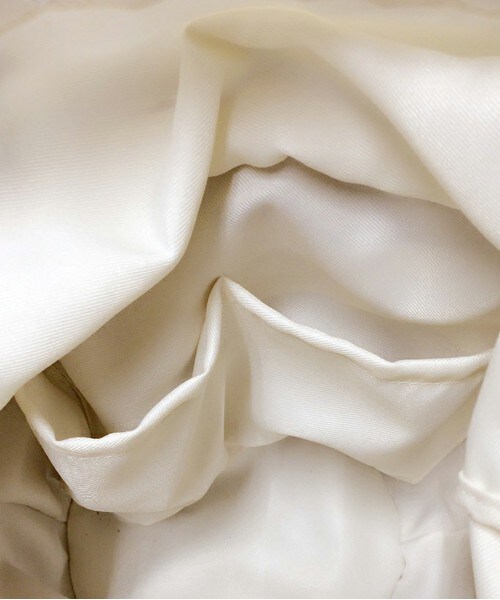 archives(アルシーヴ)の「【予約】バケツ型フリルショルダーバッグ(ショルダーバッグ・レディース・ホワイト/ブラック/ネイビー・MEDIUM)」の9枚目の写真