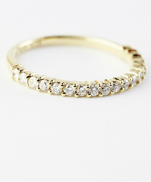 pinacoteca（ピナコテーカ）の「ピナコテーカ 700 トゥウィンクル ダイヤモンド ハーフエタニティ リング 0.27ct（リング・レディース・ゴールド・5号〜13号）」の2枚目の写真