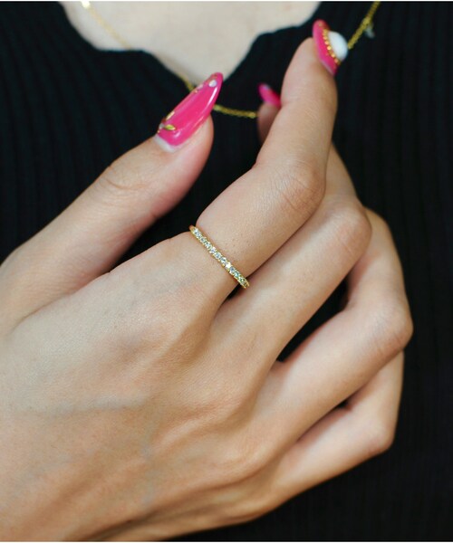 pinacoteca（ピナコテーカ）の「ピナコテーカ 700 トゥウィンクル ダイヤモンド ハーフエタニティ リング 0.27ct（リング・レディース・ゴールド・5号〜13号）」の8枚目の写真