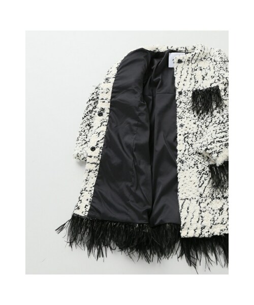 FIGARO Paris（フィガロパリ）の「AINEA フェザー付ツイードコート  