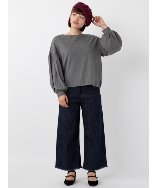 w closet(ダブルクローゼット)の「ボートネックボリューム袖プルオーバー(トップス・レディース・オフホワイト/グレー/エンジ/ブラック・FREE)」の11枚目の写真