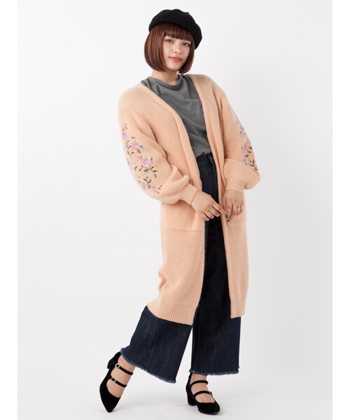 w closet(ダブルクローゼット)の「ボートネックボリューム袖プルオーバー(トップス・レディース・オフホワイト/グレー/エンジ/ブラック・FREE)」の12枚目の写真