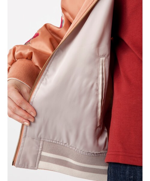 w closet（ダブルクローゼット）の「袖刺繍リバーシブルスカジャン（ジャケット/アウター・レディース・オレンジピンク/ブラック・FREE）」の11枚目の写真