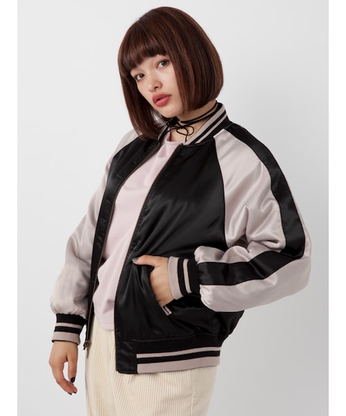 w closet（ダブルクローゼット）の「袖刺繍リバーシブルスカジャン（ジャケット/アウター・レディース・オレンジピンク/ブラック・FREE）」の4枚目の写真