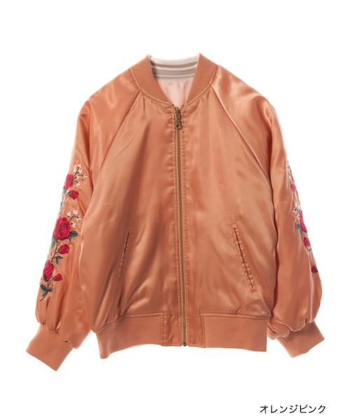 w closet（ダブルクローゼット）の「袖刺繍リバーシブルスカジャン（ジャケット/アウター・レディース・オレンジピンク/ブラック・FREE）」の2枚目の写真