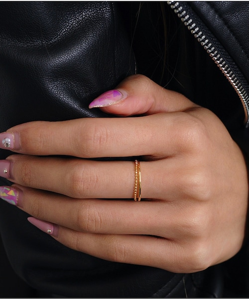 pinacoteca（ピナコテーカ）の「ピナコテーカ 697 エレガント ライン ボールチェーン コンビ リング ピンキーリング（リング・レディース・ゴールド・マイナス5号〜13号）」の5枚目の写真