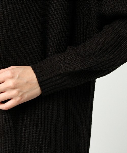 archives（アルシーヴ）の「Vネック片アゼワンピース（ワンピース・レディース・ブラック/ブラウン/ベージュ・MEDIUM）」の8枚目の写真