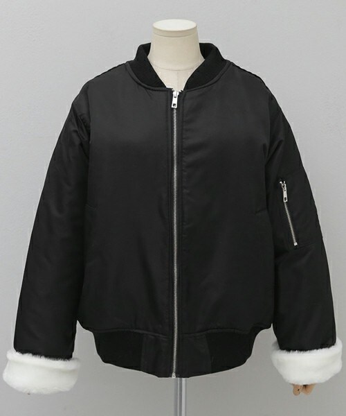 DHOLIC（ディーホリック）の「ファーライニングジップアップジャケット（ブルゾン・レディース・カーキ/ブラック・FREE）」の2枚目の写真