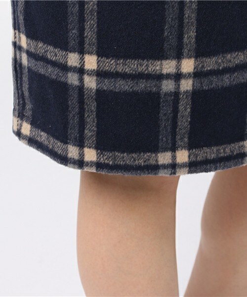 archives（アルシーヴ）の「ミディ丈チェック柄タイトスカート（スカート・レディース・オフホワイト/ネイビー・MEDIUM）」の8枚目の写真