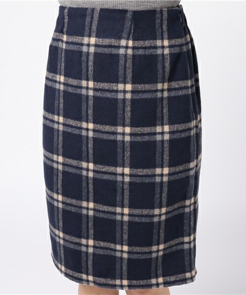 archives（アルシーヴ）の「ミディ丈チェック柄タイトスカート（スカート・レディース・オフホワイト/ネイビー・MEDIUM）」の6枚目の写真