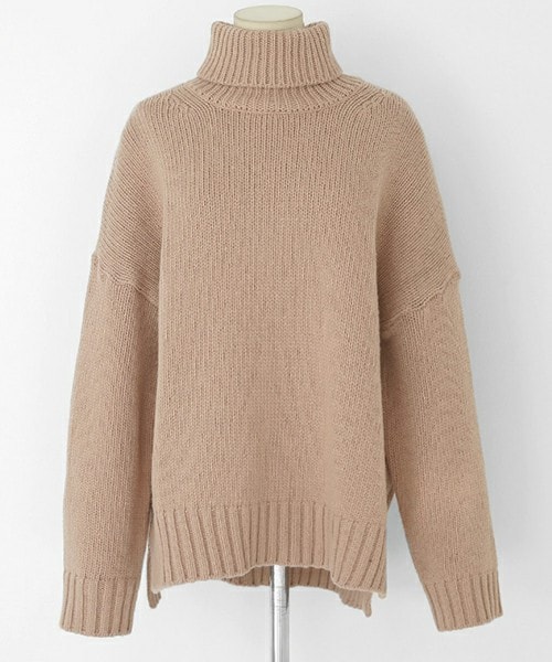 DHOLIC（ディーホリック）の「アンバランスへムタートルネックニットプルオーバー（ニット/セーター・レディース・グレー/ピンクベージュ/ブラウン/カーキ・FREE）」の3枚目の写真