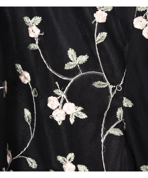 mysty woman（ミスティウーマン）の「刺繍チュールプチハイネックブラウス（トップス・レディース・オフホワイト/ブラック）」の10枚目の写真