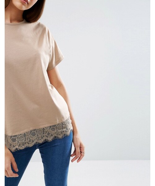 asos（エイソス）の「ASOS Lace Trim Short Sleeve T-Shirt（Tシャツ/カットソー・レディース・Beige・US 2/US 0/US 6/US 4/US 10/US 8/US 14/US 12）」の2枚目の写真