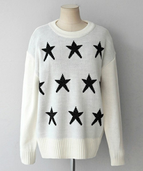 DHOLIC（ディーホリック）の「ラウンドネック星柄ニットプルオーバー（ニット/セーター・レディース・ダークグリーン/アイボリー・FREE）」の2枚目の写真